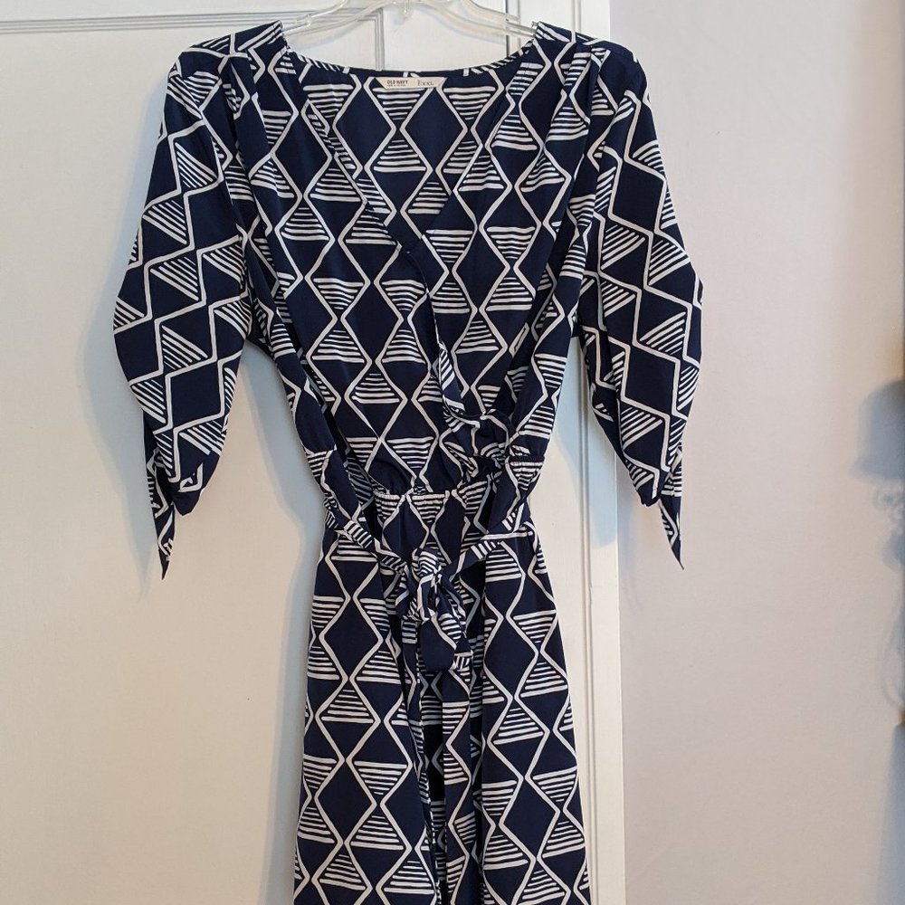 tie waist wrap dress
